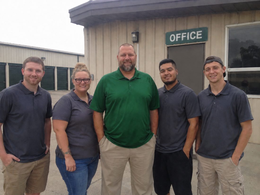 Pest control professionals in Bradenton, FL